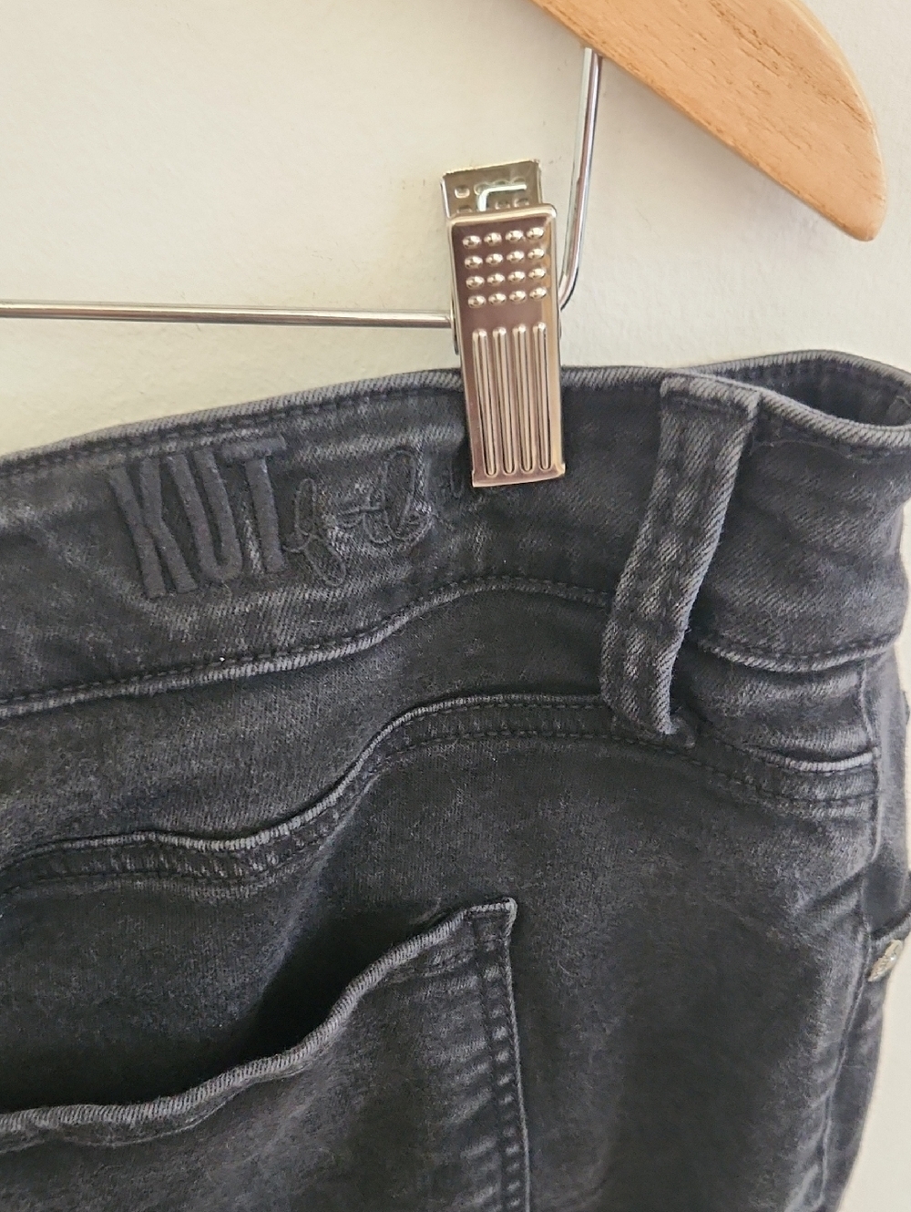 KUT From The Kloth Nikki Mid-rise Ankle Flare Jeans Black 20W - Picture 9 of 9